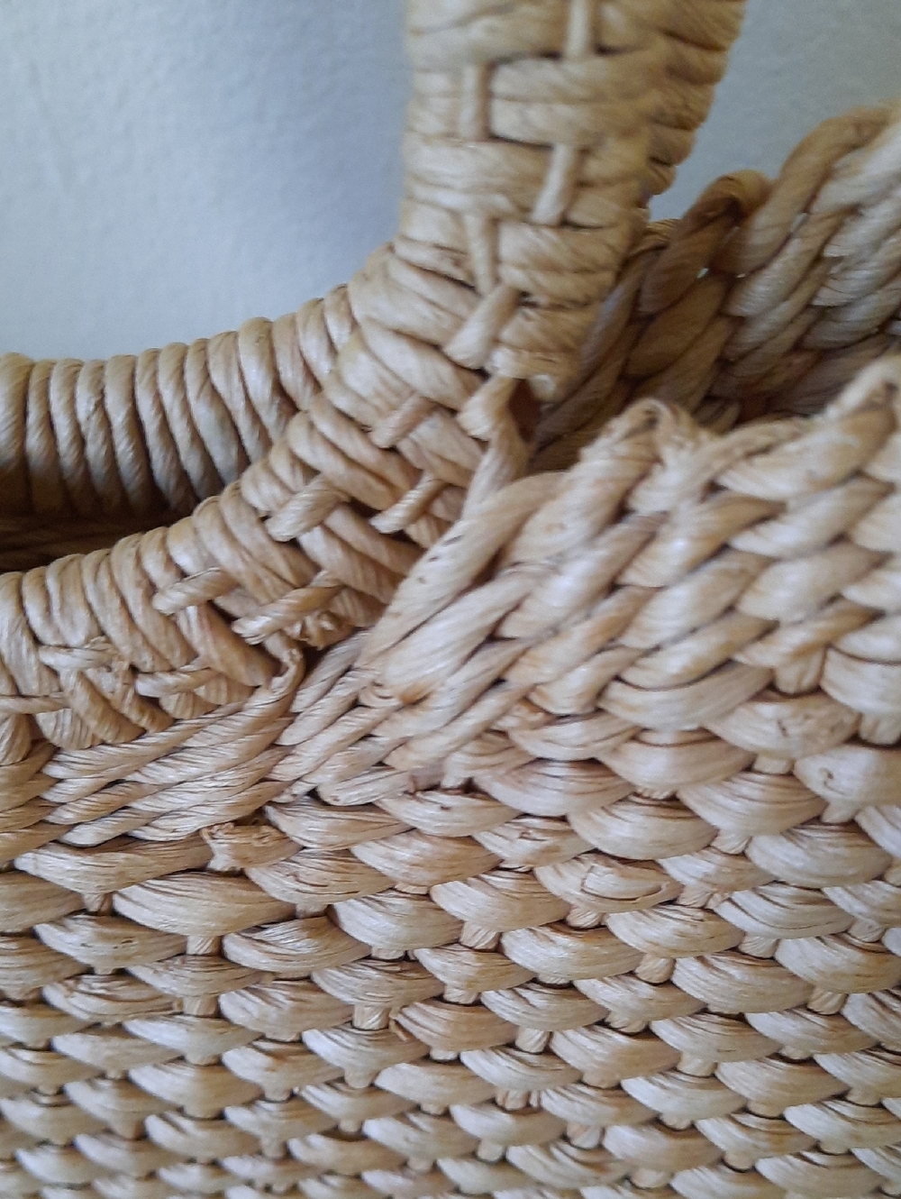 Straw Handbag - Picture 3 of 8